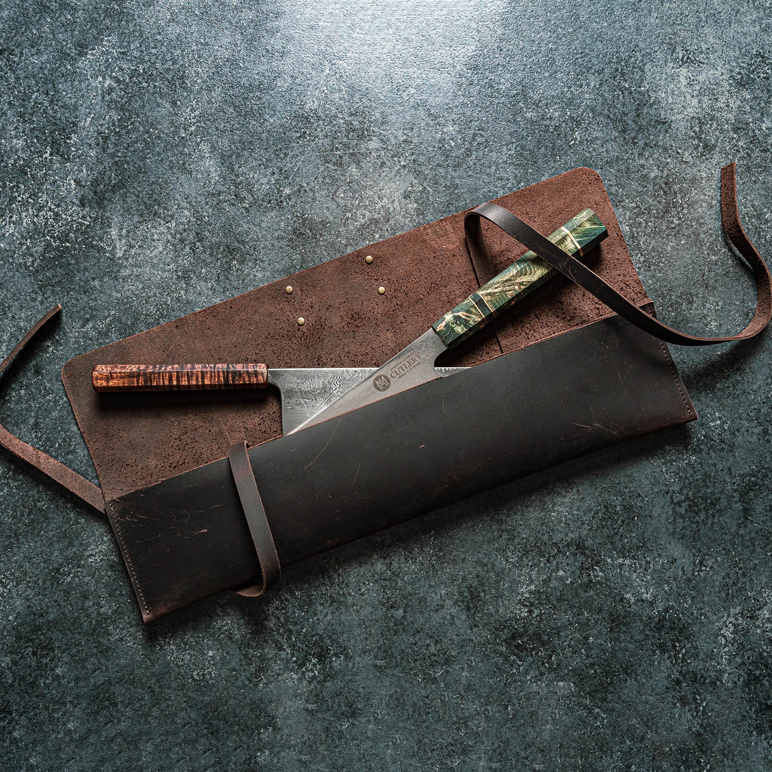 Master Artisan Dual Knife Carrier